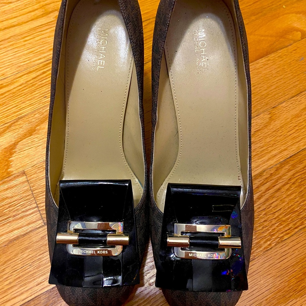 Michael Kors signature platform pumps